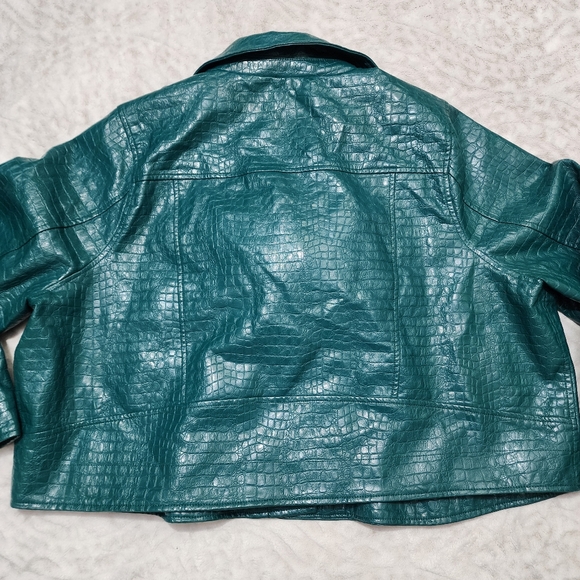 Modcloth Women's Crocodile Rock Faux Leather Moto Jacket Size 2X Green - Picture 6 of 14